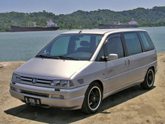 Peugeot 806